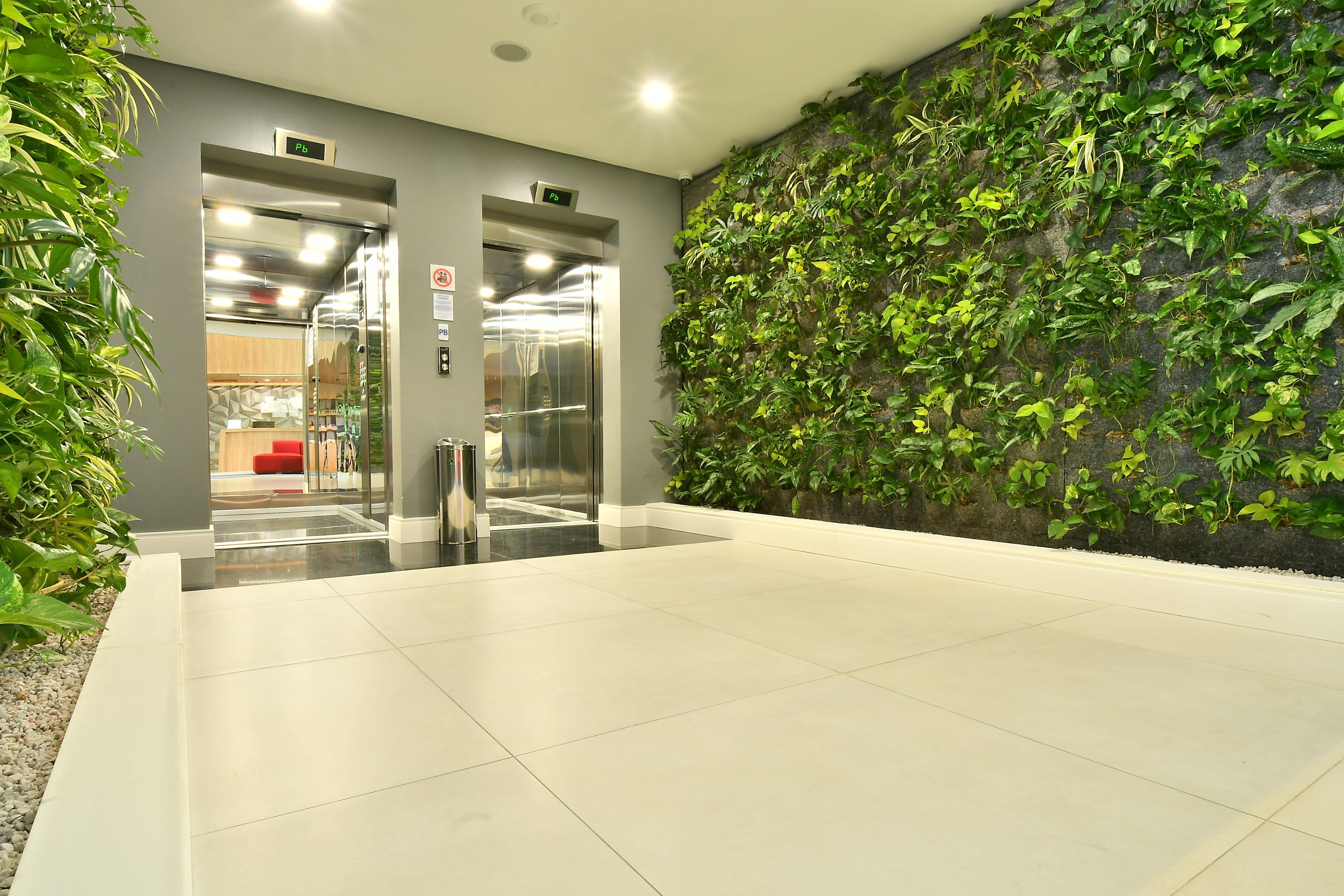 Holiday Inn Express Asuncion Aviadores By Ihg Екстериор снимка