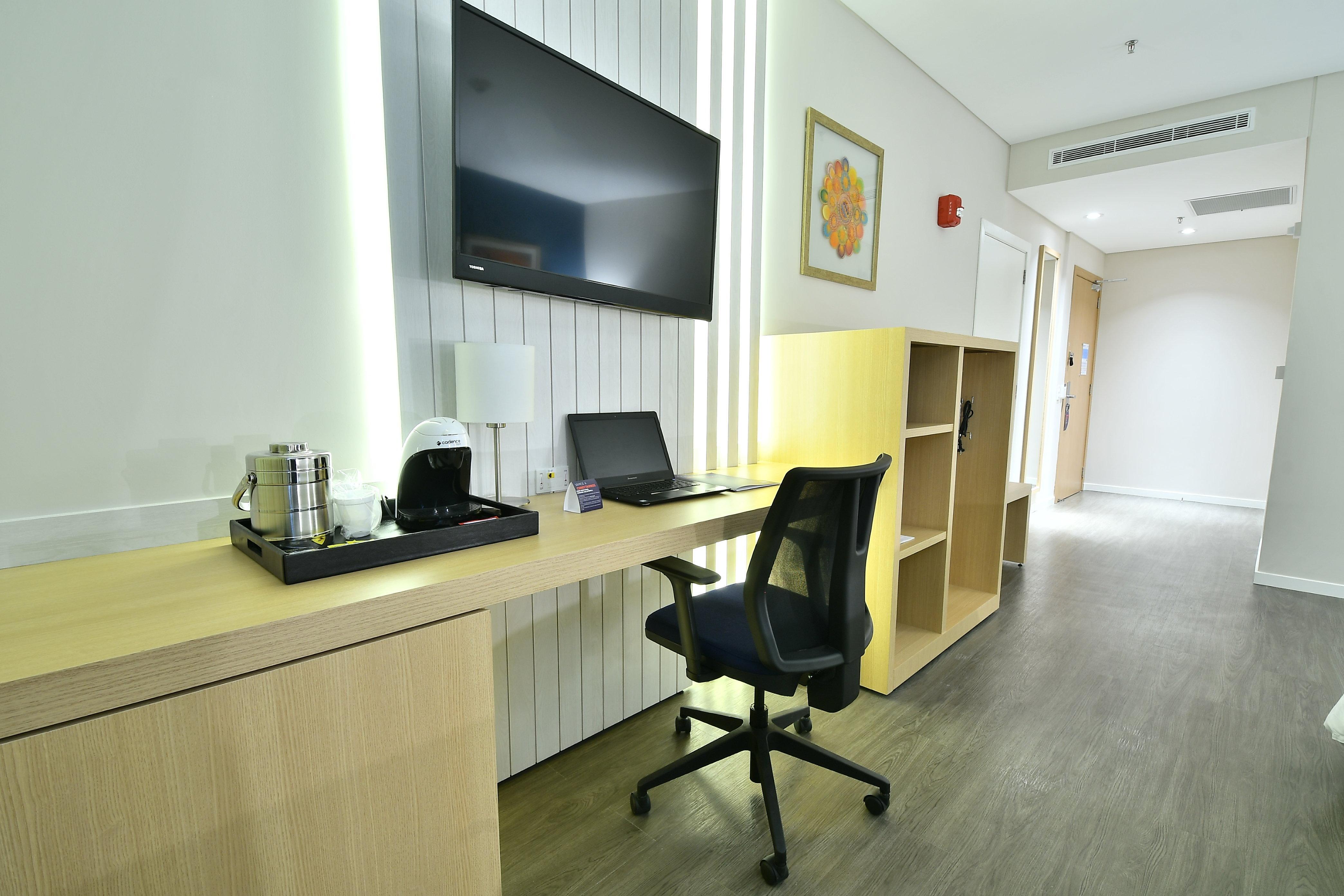 Holiday Inn Express Asuncion Aviadores , An Ihg Hotel Екстериор снимка